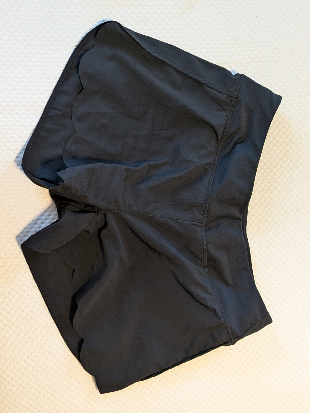 Mondetta Black Women's Jogger Shorts - Scalloped Front